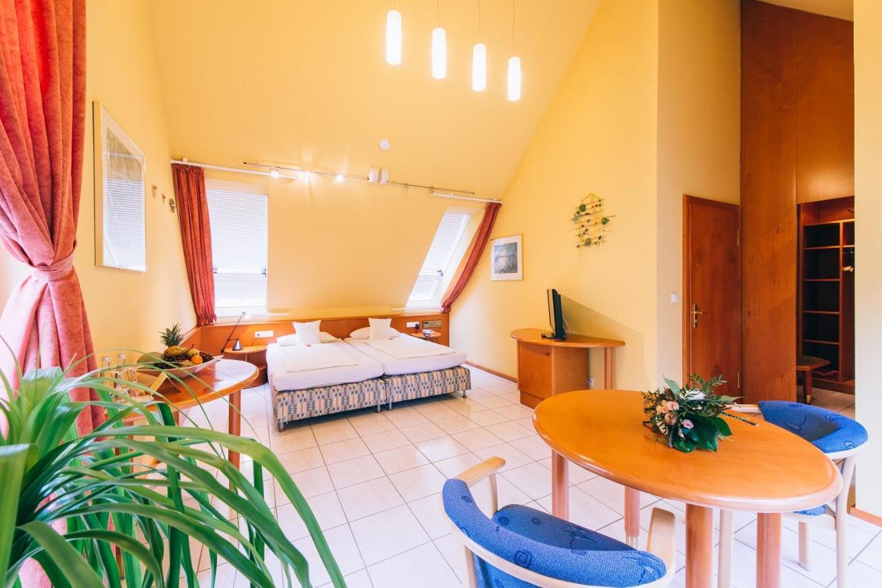 Hotel Dammenmuehle Lahr  Buitenkant foto